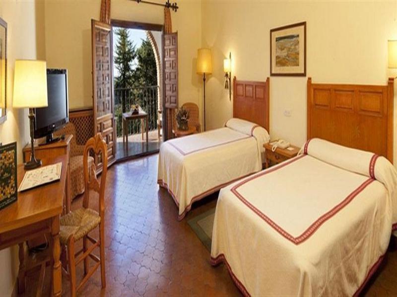 Parador De Benavente Room photo