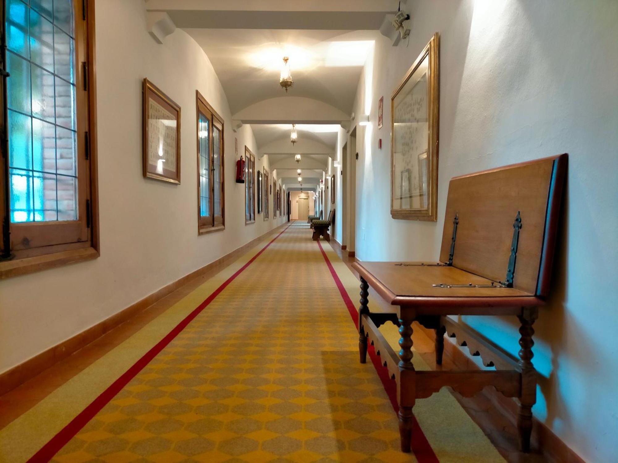 Parador De Benavente Exterior photo