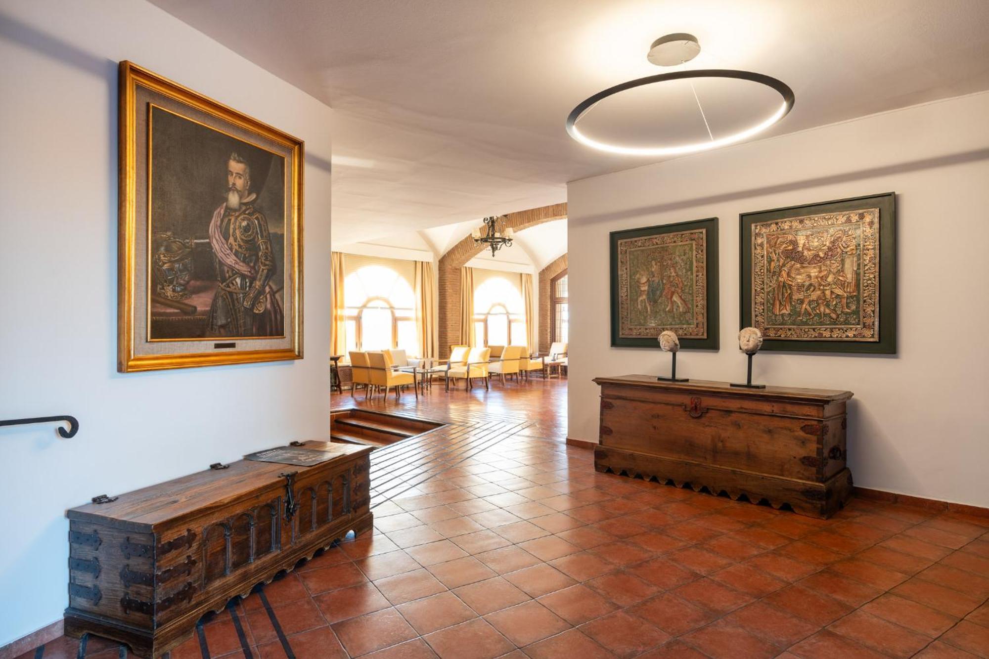 Parador De Benavente Exterior photo